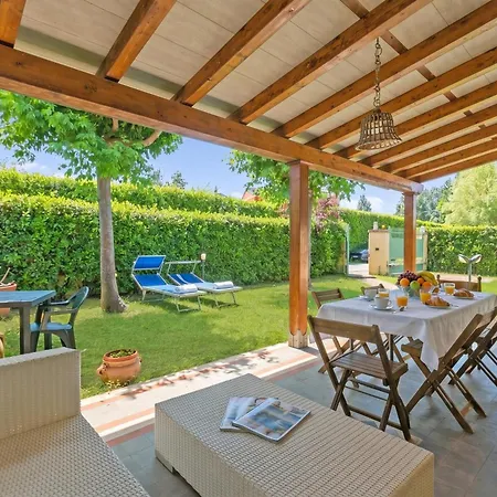 Casa Colombo With Garden In Dei Marmi - Happy *
