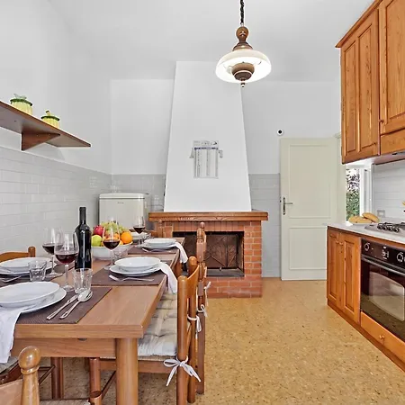 Holiday home Casa Colombo With Garden In Dei Marmi - Happy *