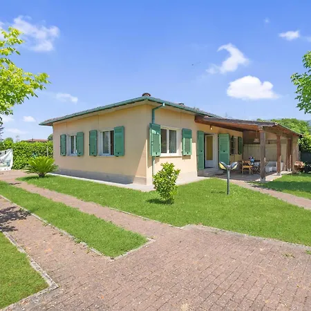 Casa Colombo With Garden In Dei Marmi - Happy Holiday home Forte dei Marmi